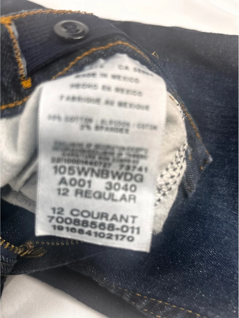 Wrangler Classic Fit Dark Blue Denim Jeans Size 12 Regular